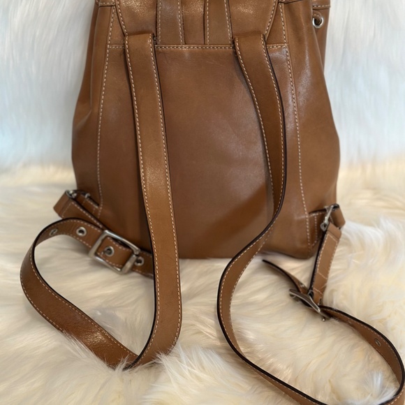 Coach Legacy Leather Backpack Purse (100% authentic & vintage) - Picture 5 of 10
